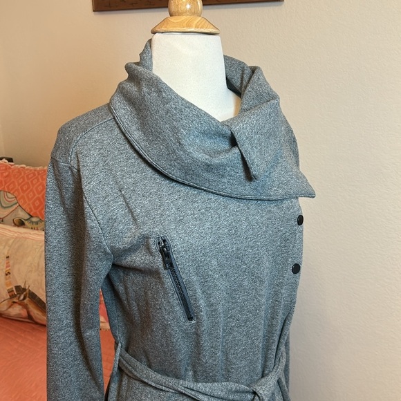 Harley Davidson Asymmetric Cowl Neck Belted Long Cardigan Shacket, size Medium - Picture 3 of 16